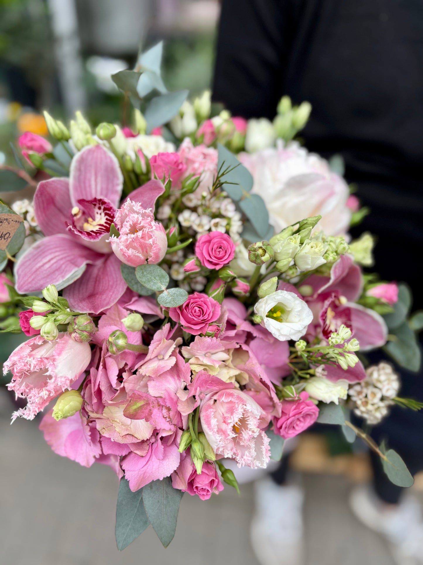Květinový box růžový mix s orchideí