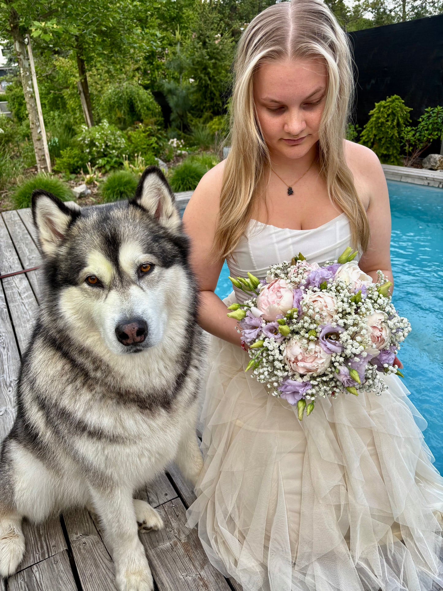 Svatební kytice z pivoněk a eustom / Pivoňková romance